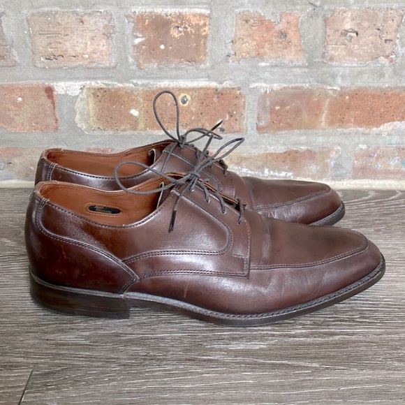 Allen Edmonds - Picture 1 of 17